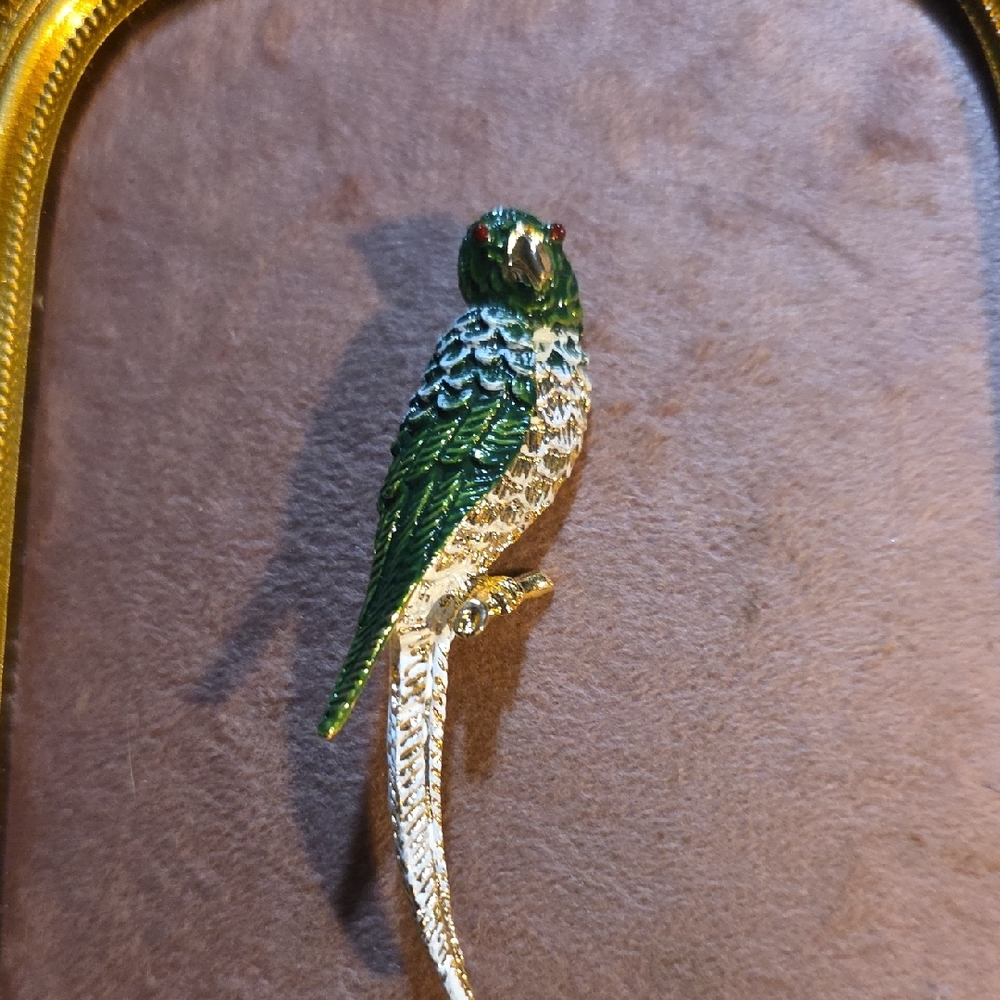 Vintage Gerrys Parrot Brooch